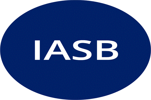 براساس بررسی هیئت استانداردهای بین‌المللی حسابداری (IASB)، استاندارد درآمد طبق برنامه کار می‌کند